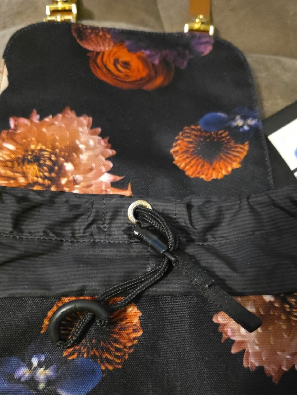 Herschel Floral Black Backpack with Brown Straps - Picture 5 of 6